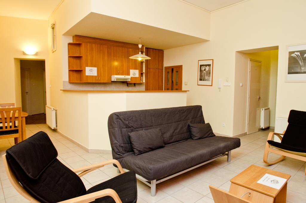 Colors Guest House Budapest Penzion *